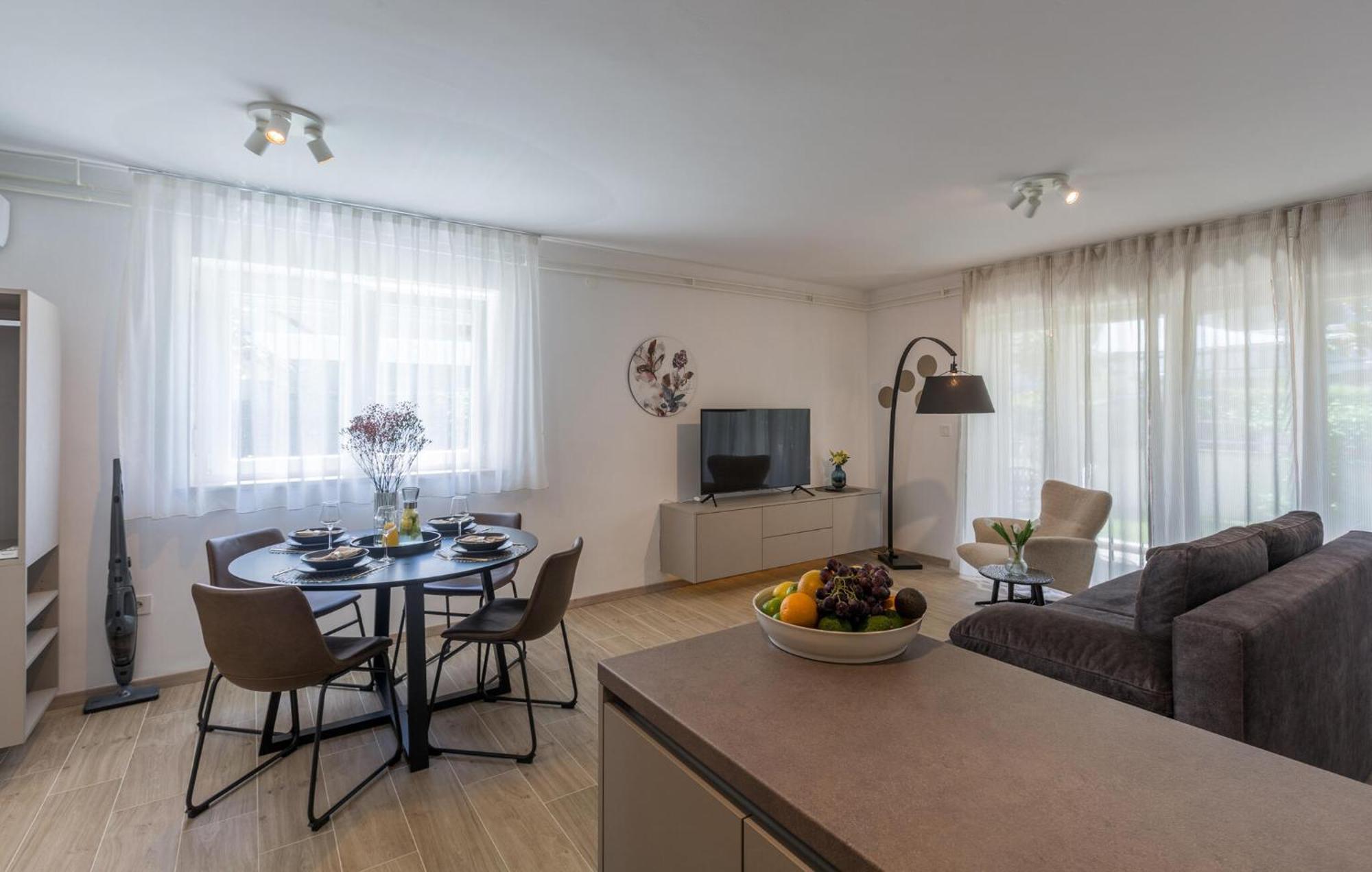 1 Bedroom Beautiful Apartment In Пореч Экстерьер фото